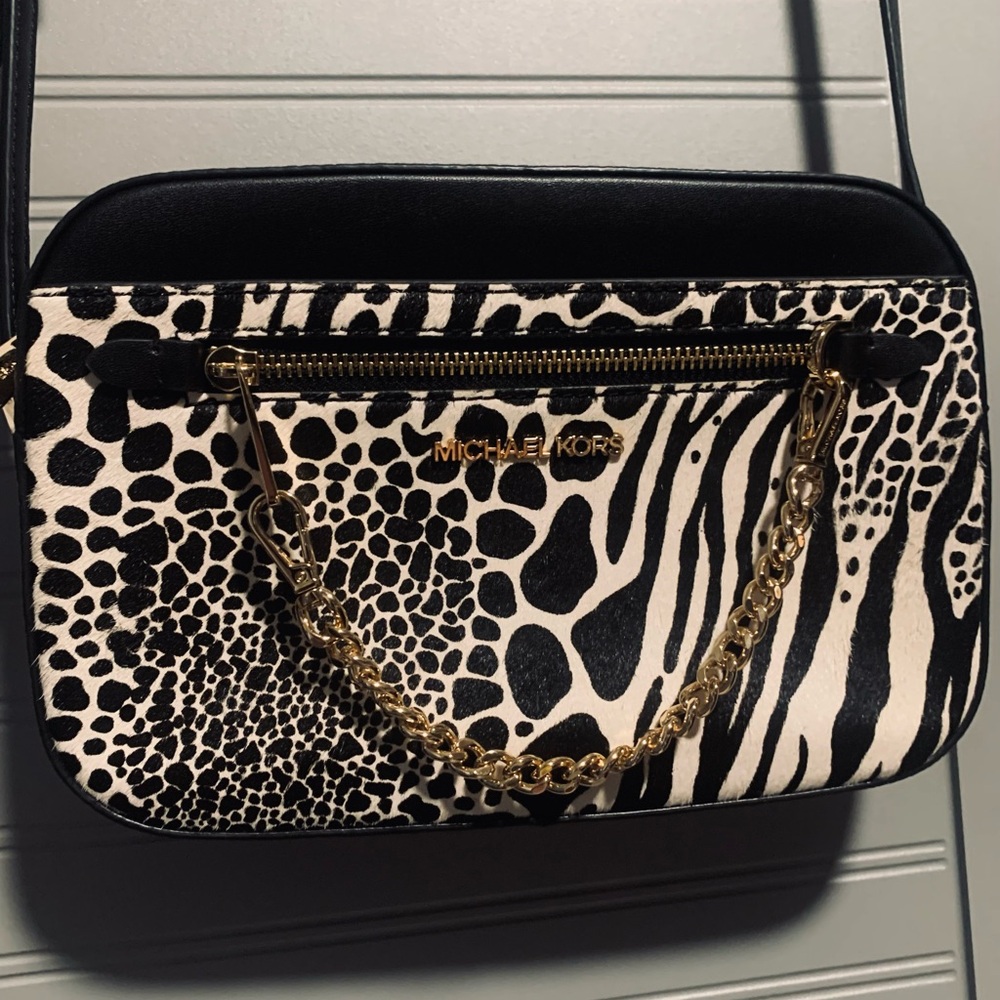MICHAEL KORS JET SET LARGE EAST WEST BLACK CALF HAIR ZIP CHAIN CROSSBODY BAG